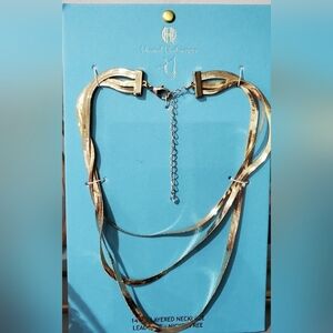 House of Harlow 1960 14 inch gold tone herringbone 3 strand necklace